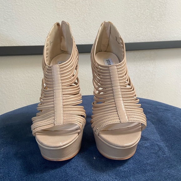 NEW Steve Madden VALLLI / Color: Nude / Size 7.5M - Picture 5 of 8